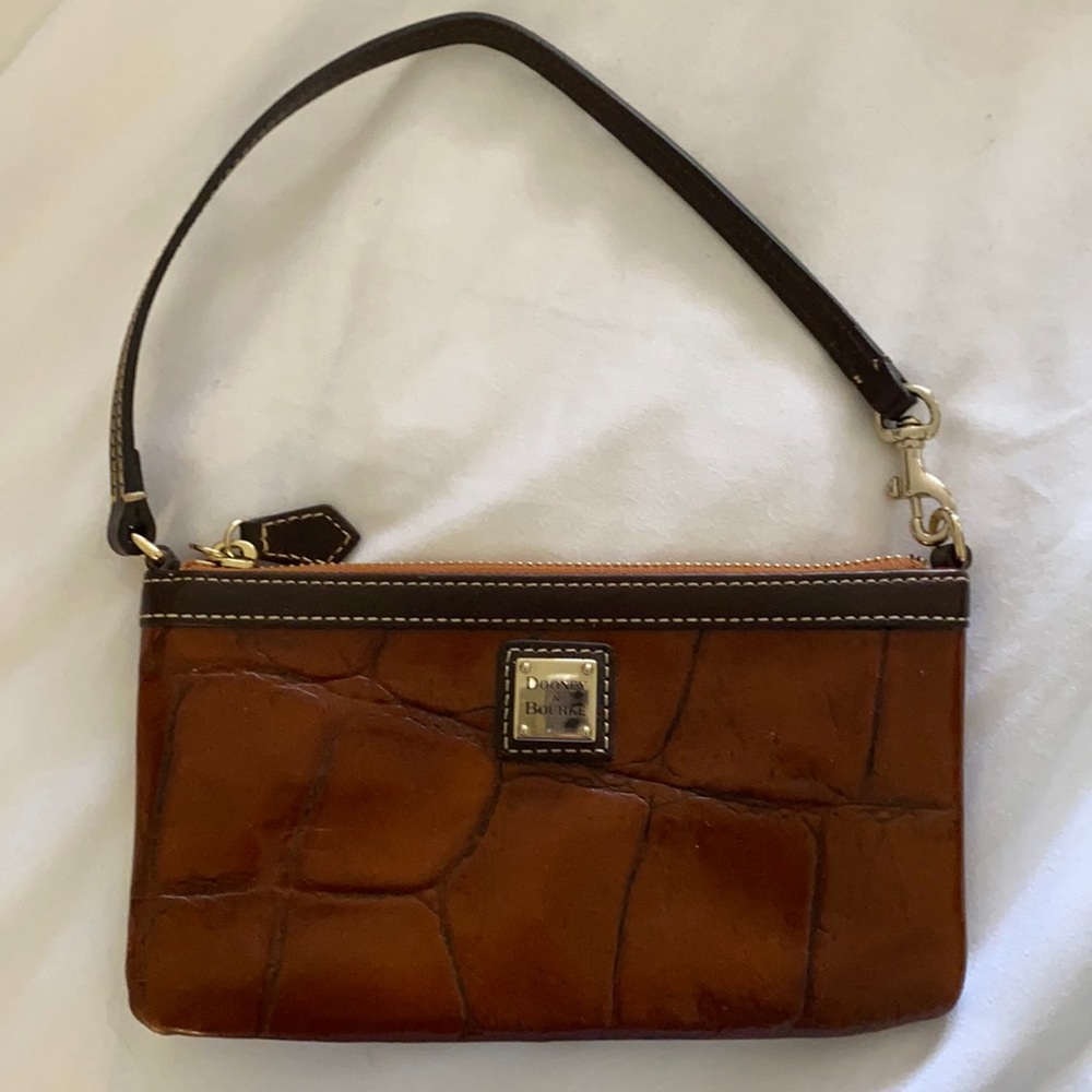Dooney & Bourke wristlet